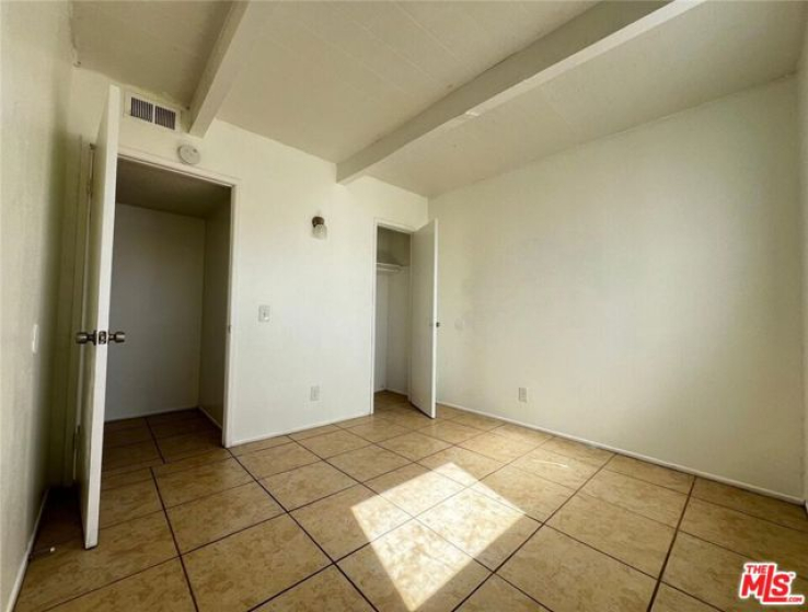 3 Bed Home to Rent in Lancaster, California