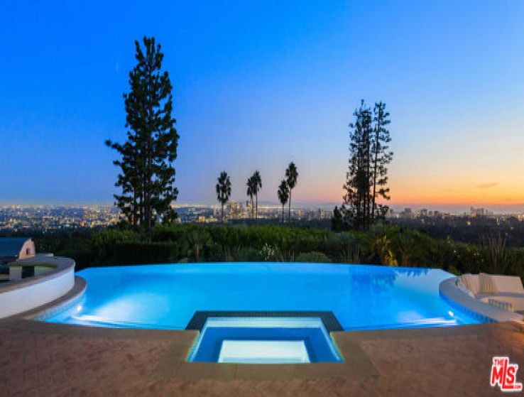 10 Bed Home for Sale in Beverly Hills, California