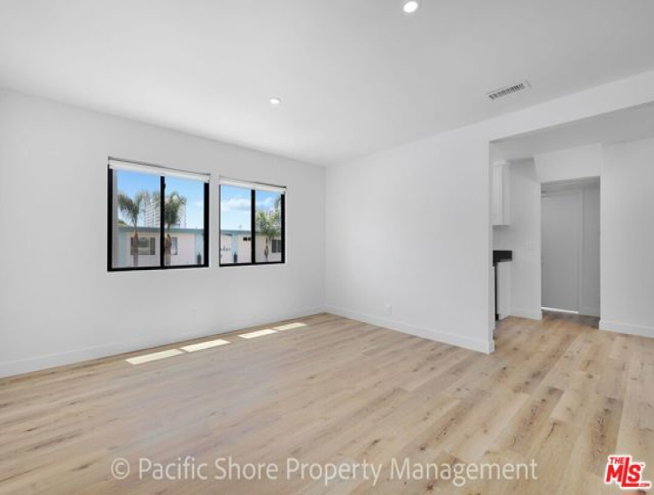  Income Home for Sale in Santa Monica, California