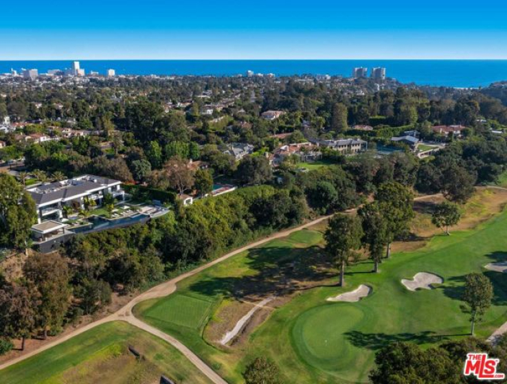 7 Bed Home for Sale in Santa Monica, California