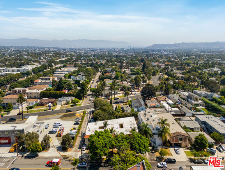  Income Home for Sale in Los Angeles, California