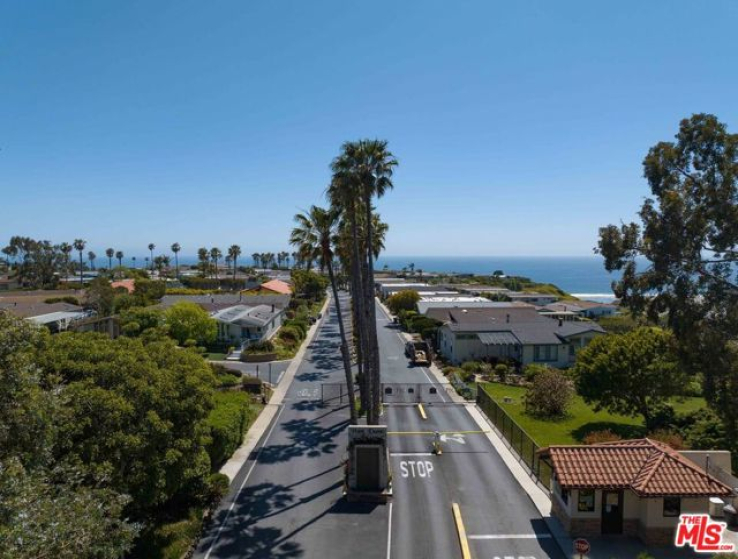 3 Bed Home for Sale in Malibu, California