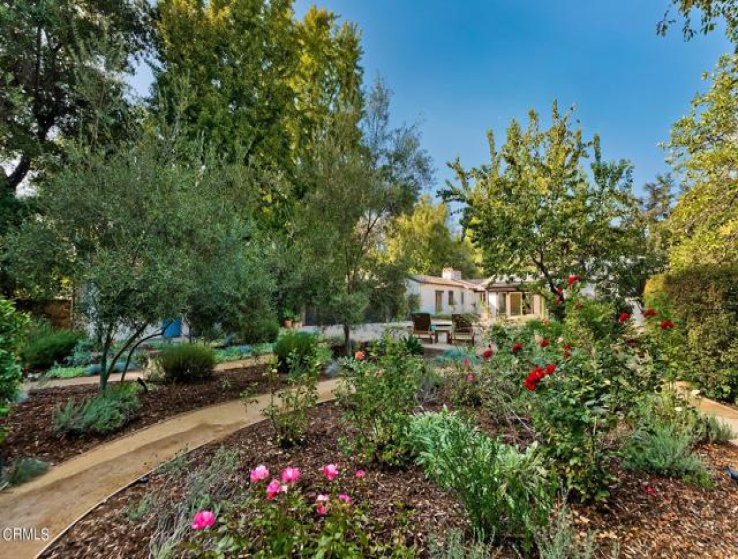 5 Bed Home for Sale in Pasadena, California