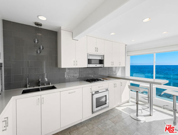 3 Bed Home for Sale in Malibu, California