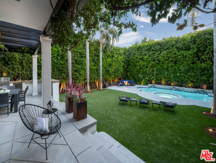 5 Bed Home for Sale in Los Angeles, California