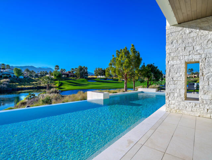 4 Bed Home for Sale in La Quinta, California