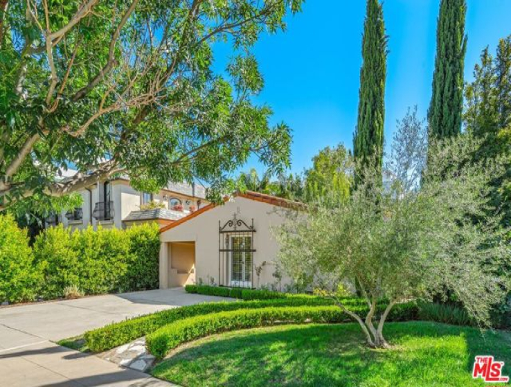 3 Bed Home for Sale in Beverly Hills, California