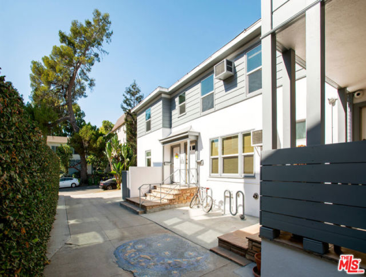  Income Home for Sale in Los Angeles, California