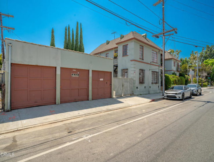  Income Home for Sale in Hollywood, California