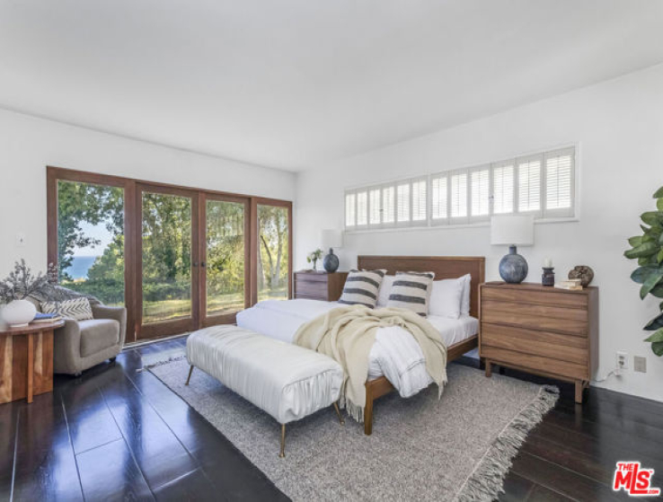 5 Bed Home for Sale in Malibu, California