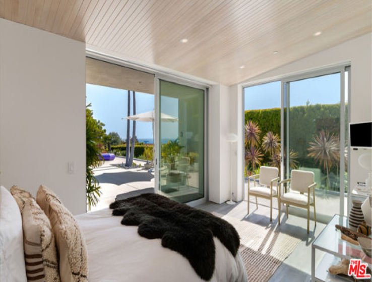 6 Bed Home for Sale in Malibu, California