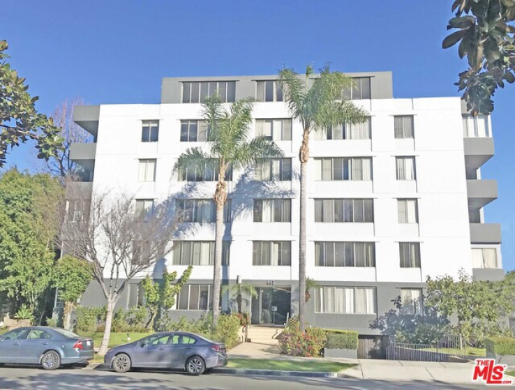 2 Bed Home to Rent in Beverly Hills, California