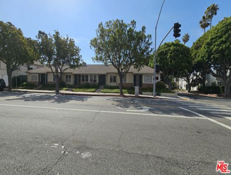  Income Home for Sale in Santa Monica, California