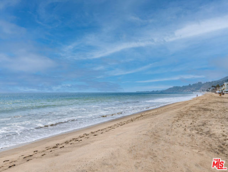 2 Bed Home for Sale in Malibu, California