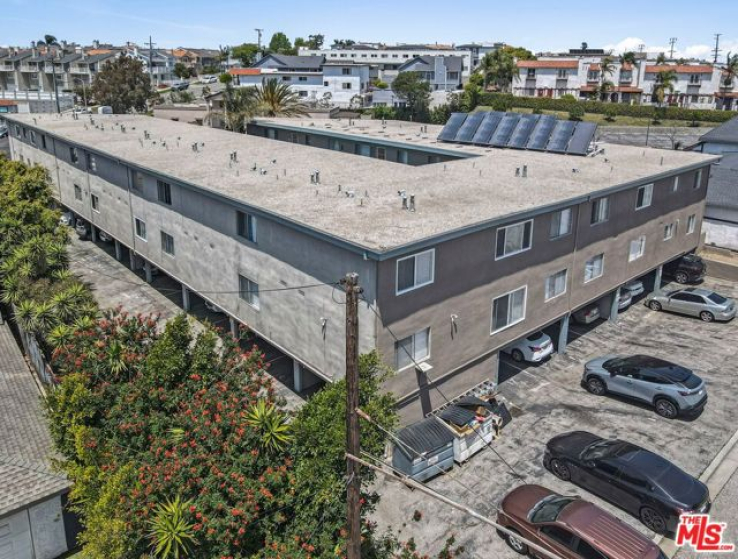  Income Home for Sale in Redondo Beach, California