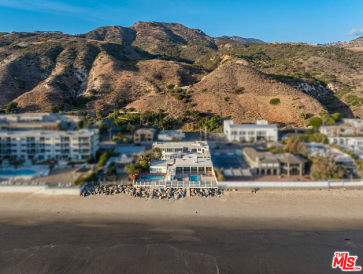 5 Bed Home for Sale in Malibu, California