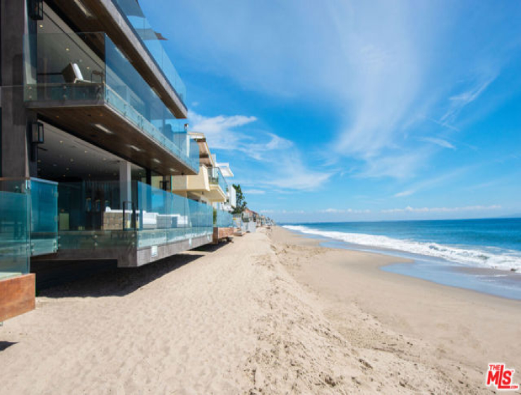 5 Bed Home for Sale in Malibu, California