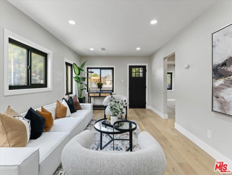 4 Bed Home for Sale in Los Angeles, California