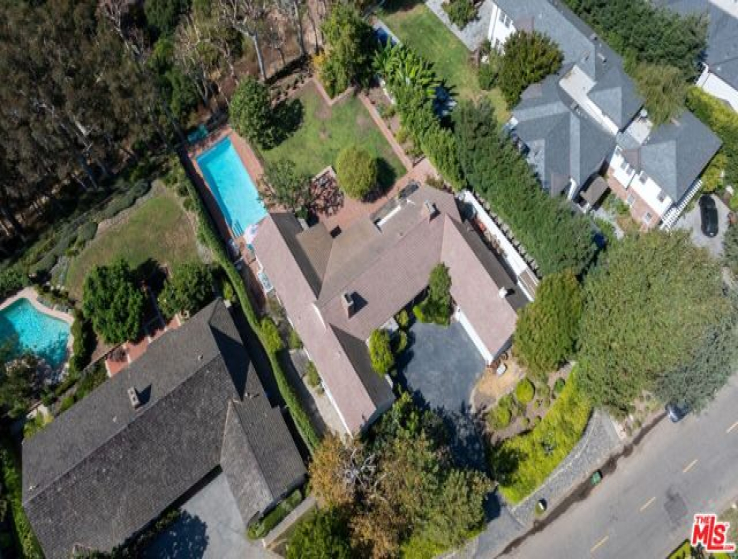 4 Bed Home for Sale in Pacific Palisades, California