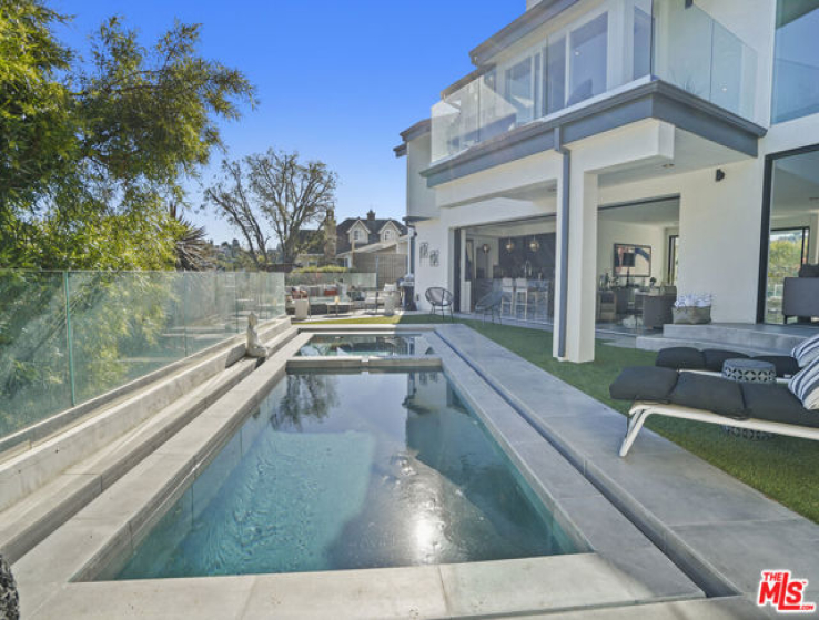 4 Bed Home for Sale in Los Angeles, California