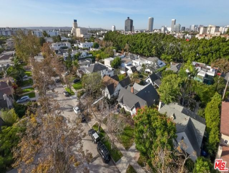 3 Bed Home for Sale in Los Angeles, California