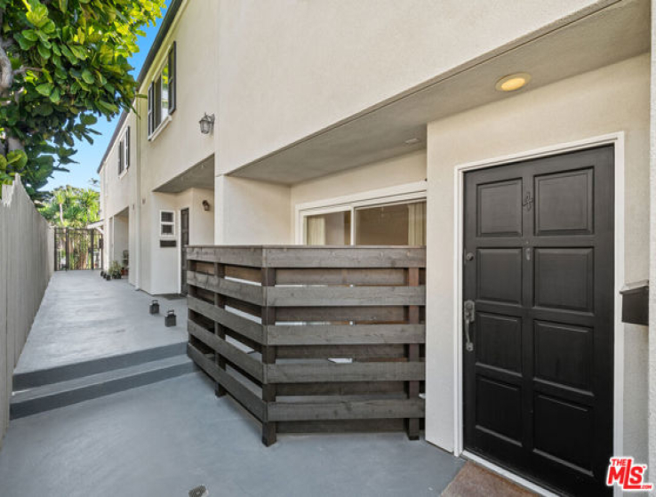 3 Bed Home for Sale in Santa Monica, California