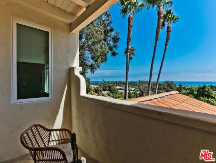 3 Bed Home for Sale in Malibu, California