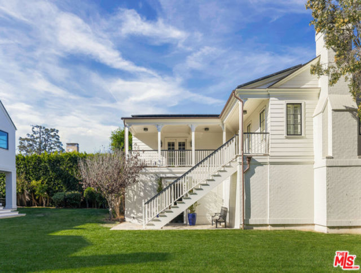 7 Bed Home for Sale in Los Angeles, California