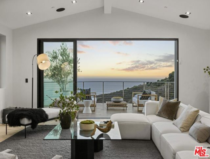 5 Bed Home for Sale in Malibu, California