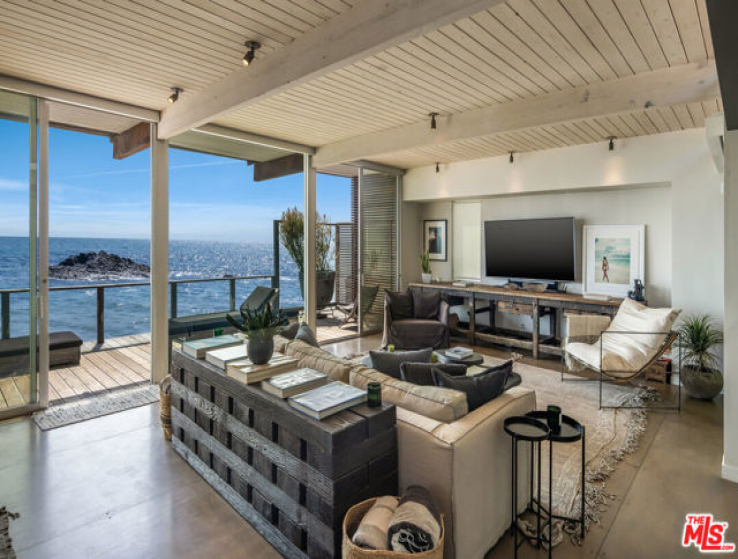 2 Bed Home for Sale in Malibu, California