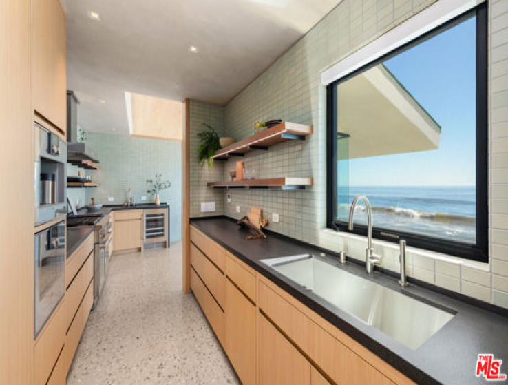 5 Bed Home for Sale in Malibu, California