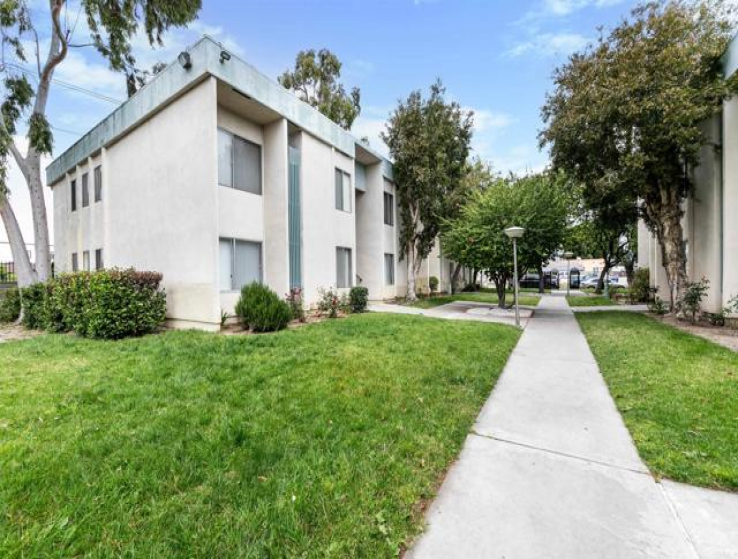  Income Home for Sale in North Hollywood, California