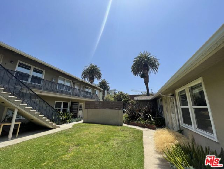  Income Home for Sale in Santa Monica, California