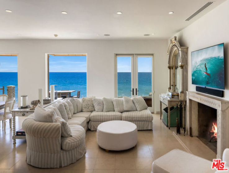 5 Bed Home for Sale in Malibu, California