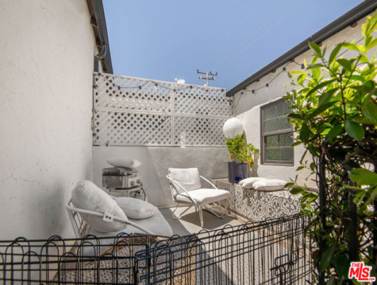  Income Home for Sale in Santa Monica, California