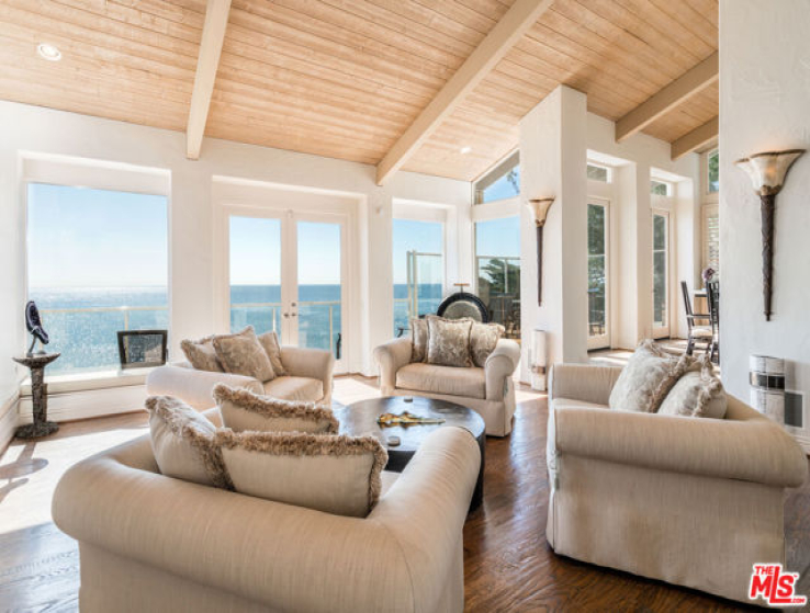 4 Bed Home for Sale in Malibu, California