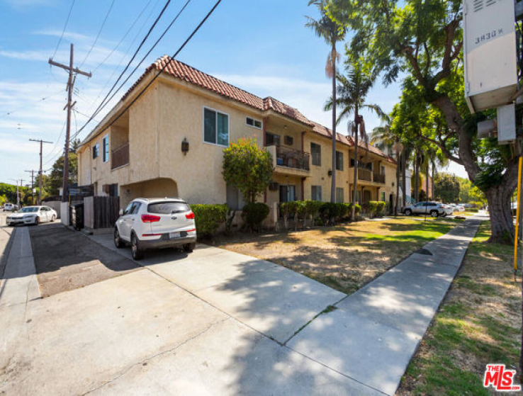  Income Home for Sale in Los Angeles, California