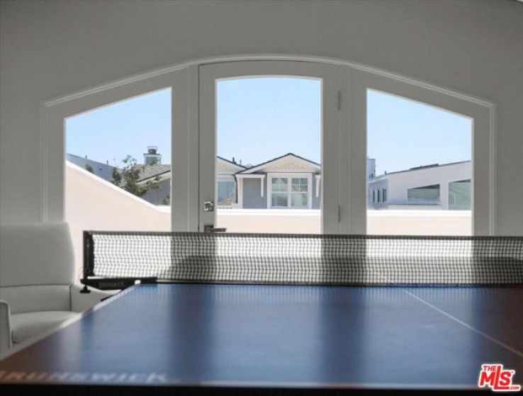 4 Bed Home to Rent in Oxnard, California