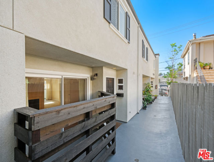 3 Bed Home for Sale in Santa Monica, California