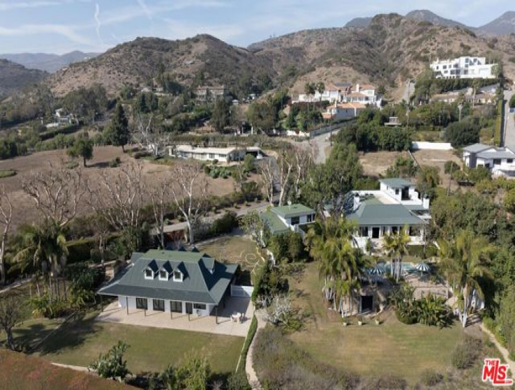 7 Bed Home for Sale in Malibu, California