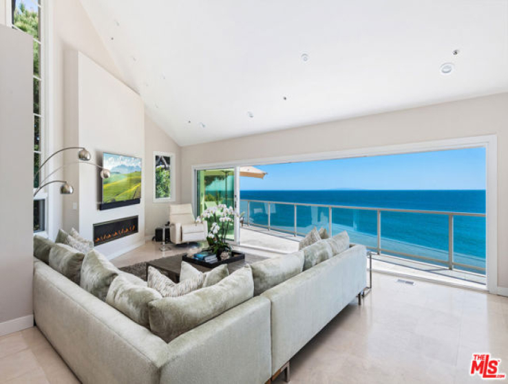 4 Bed Home for Sale in Malibu, California