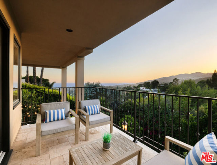 5 Bed Home for Sale in Pacific Palisades, California