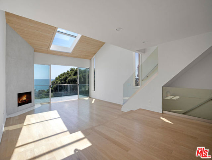 4 Bed Home for Sale in Malibu, California