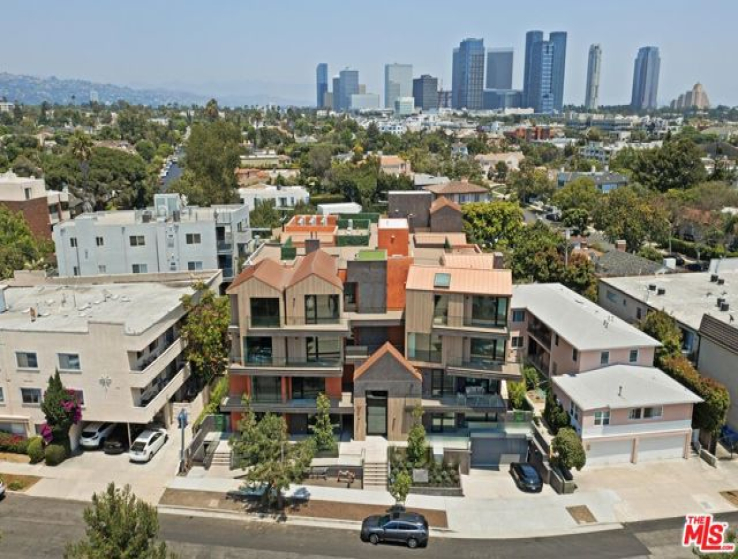 3 Bed Home for Sale in Los Angeles, California