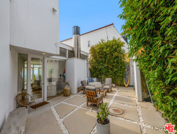 2 Bed Home for Sale in Malibu, California