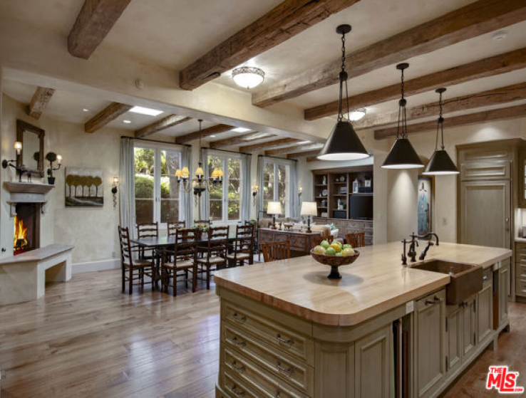 8 Bed Home for Sale in Montecito, California