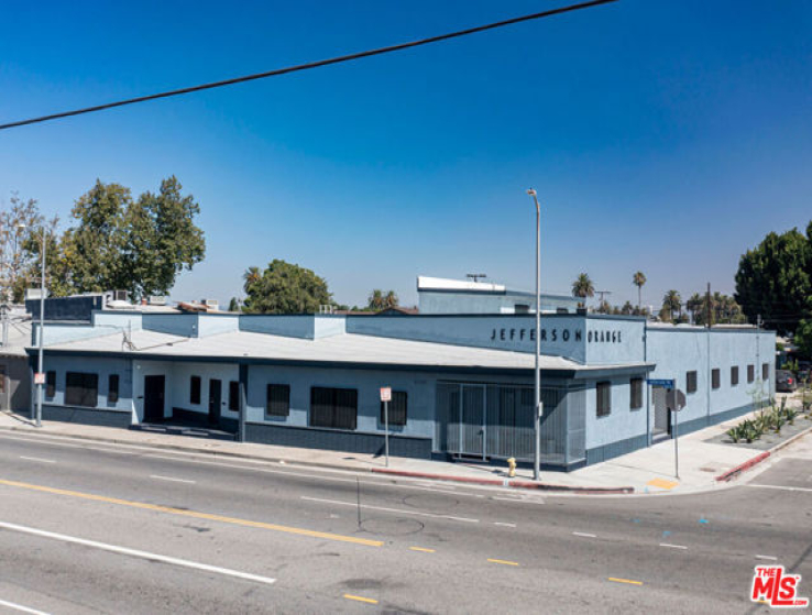  Commercial for Sale in Los Angeles, California