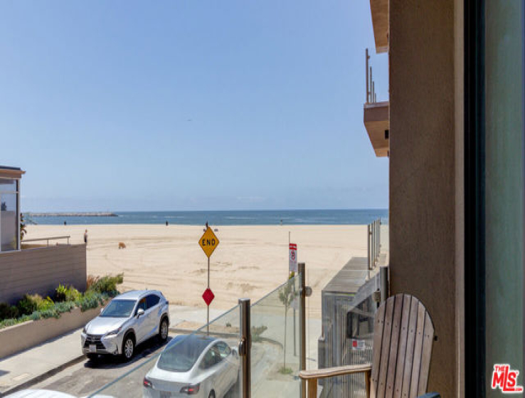 2 Bed Home to Rent in Marina del Rey, California