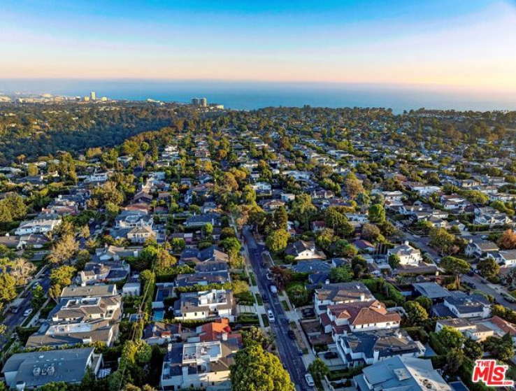 5 Bed Home for Sale in Pacific Palisades, California