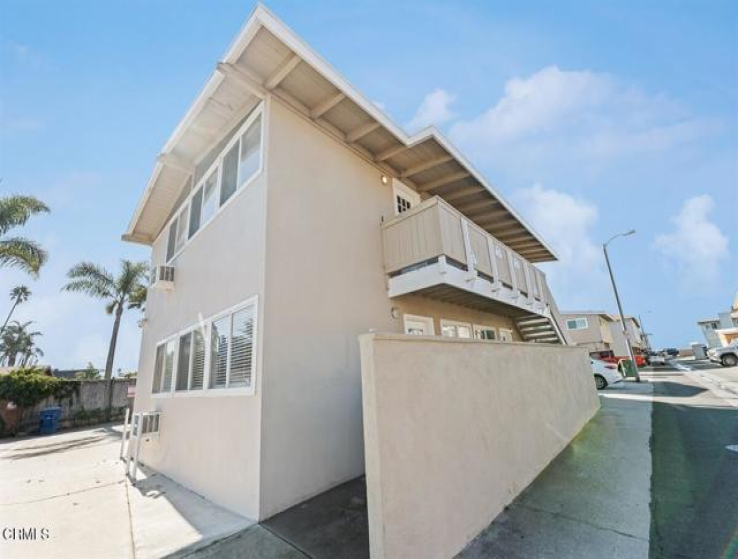  Income Home for Sale in Ventura, California